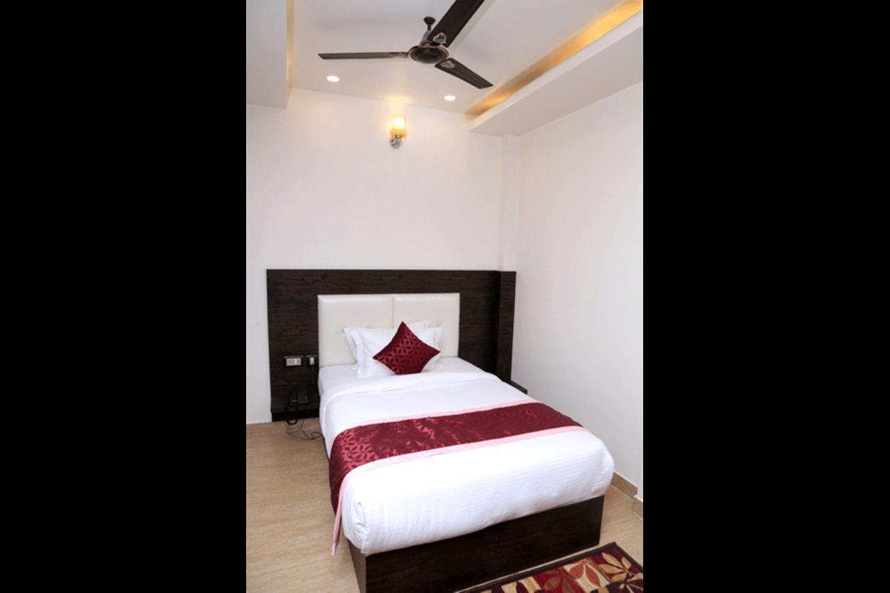 Hotel Vinayak Lifestyle Hotels Lucknow Ngoại thất bức ảnh